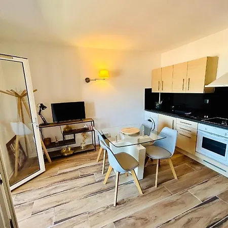 Daire Duplex Vue Imprenable Sur Le Golfe Et La Citadelle, Centre Calvi (Corsica)